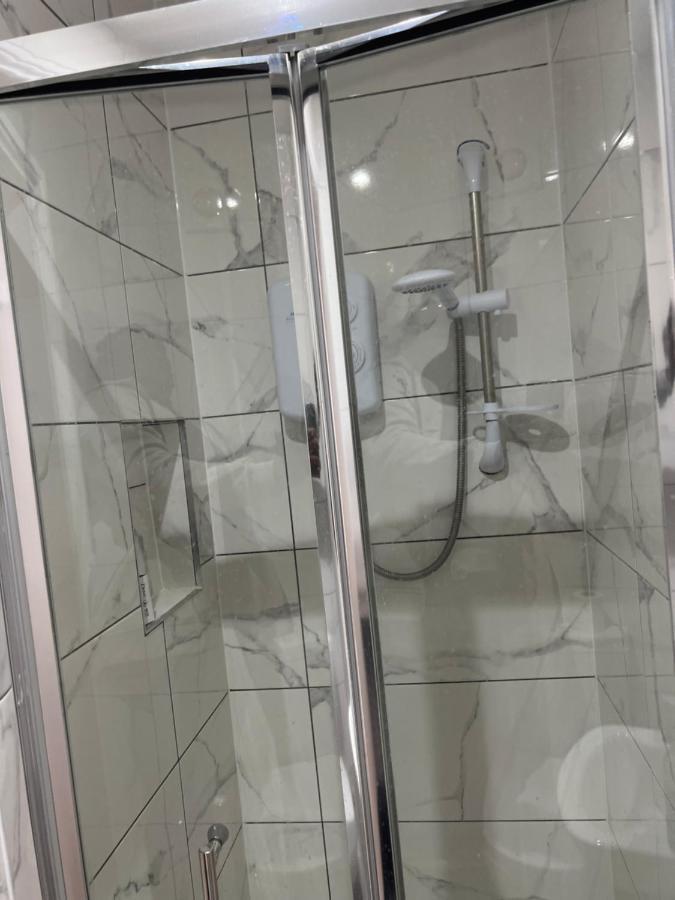 Wisdom Care: The Orpington Cutie Hotell Exteriör bild