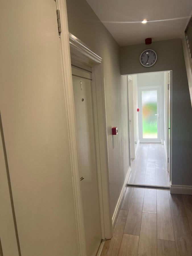 Wisdom Care: The Orpington Cutie Hotell Exteriör bild